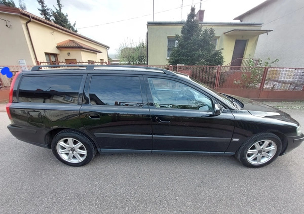 Volvo V70 cena 7700 przebieg: 390000, rok produkcji 2004 z Warszawa małe 137